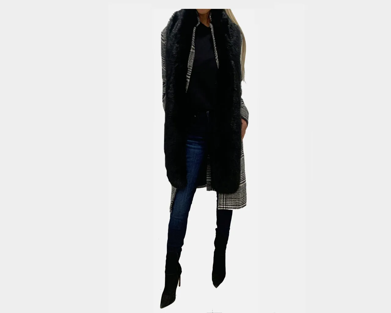 41 Faux-fur Long Black Scarf - The Aspen